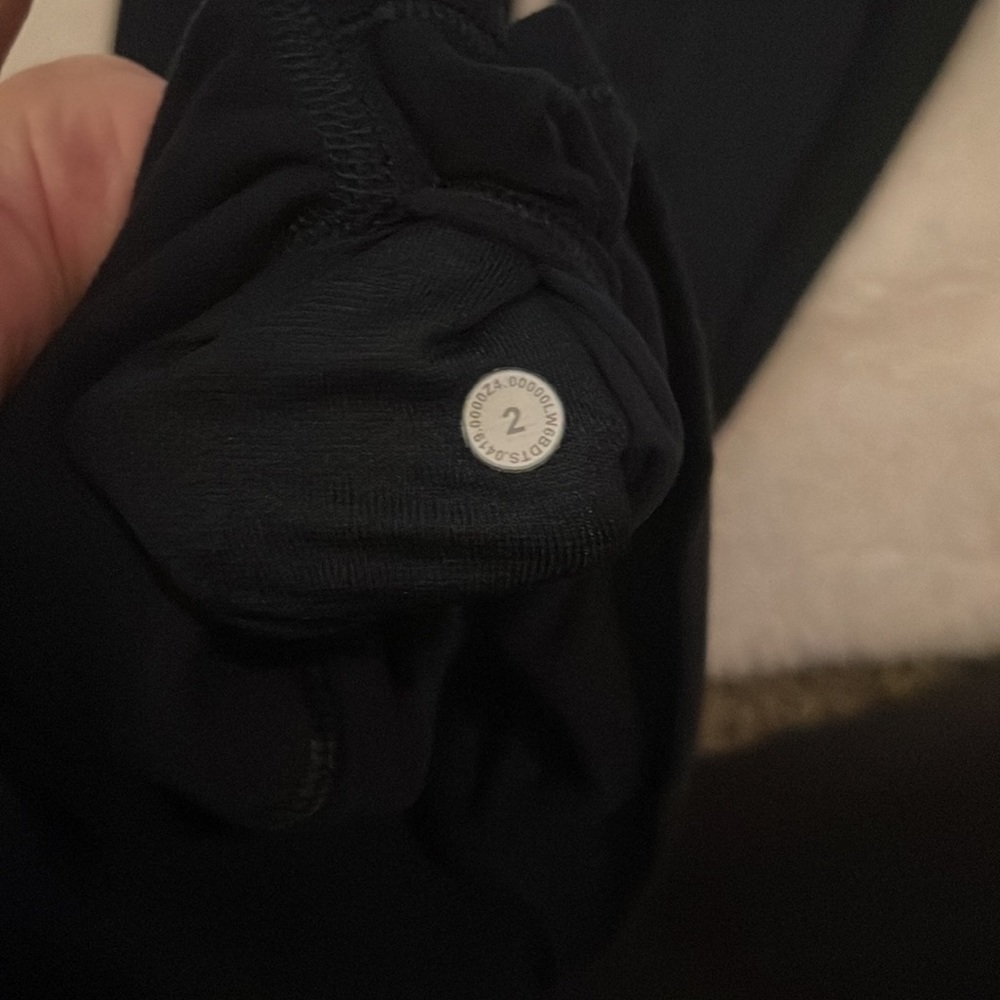 Lululemon Aligns - image 3